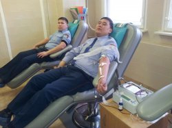 Қызылорда облысының мамандандырылған күзет қызмет басқармасы мемлекеттік мекемесінің полиция қызметкерлері донорлық қан тапсырды